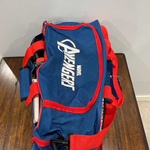 Avengers duffle bag - Picture 2 of 10